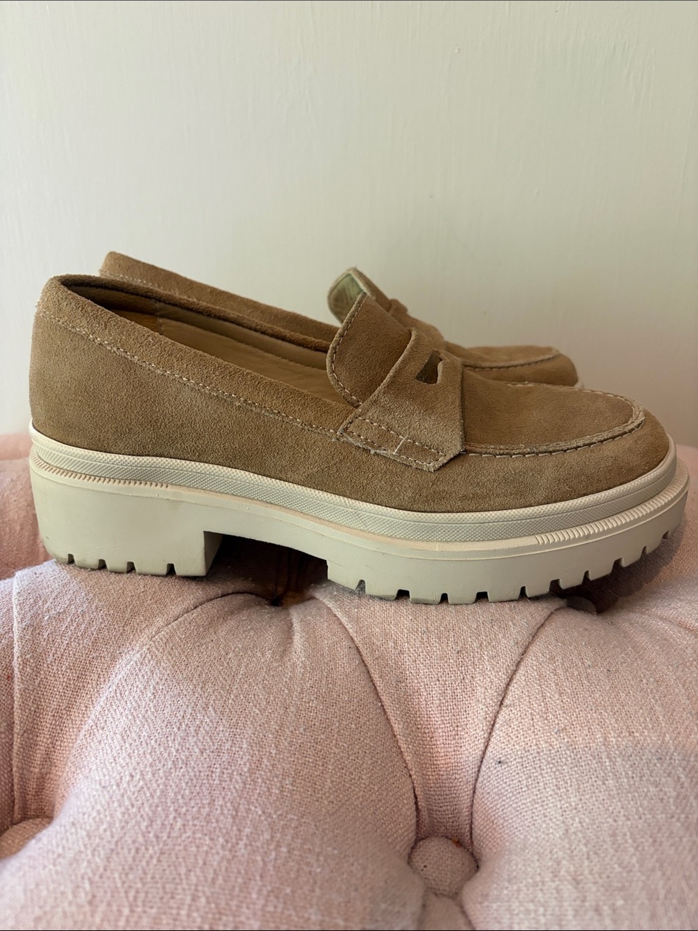 Patina Women’s Chunky Suede Loafers in Taupe -Sz 8.5